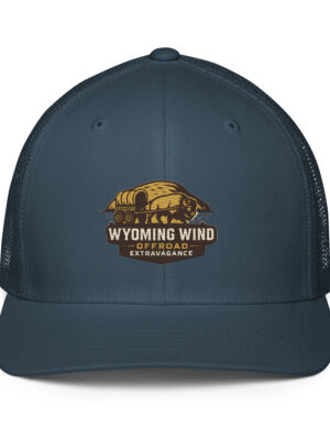 Closed-back trucker cap